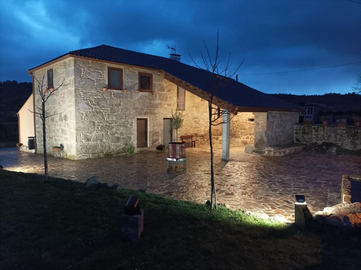 Albergue Aldea Da Pedreira Teo Exterior photo